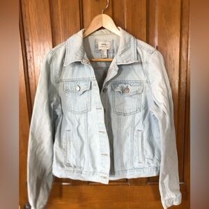 Forever 21 Crop Light Wash Denim Jacket